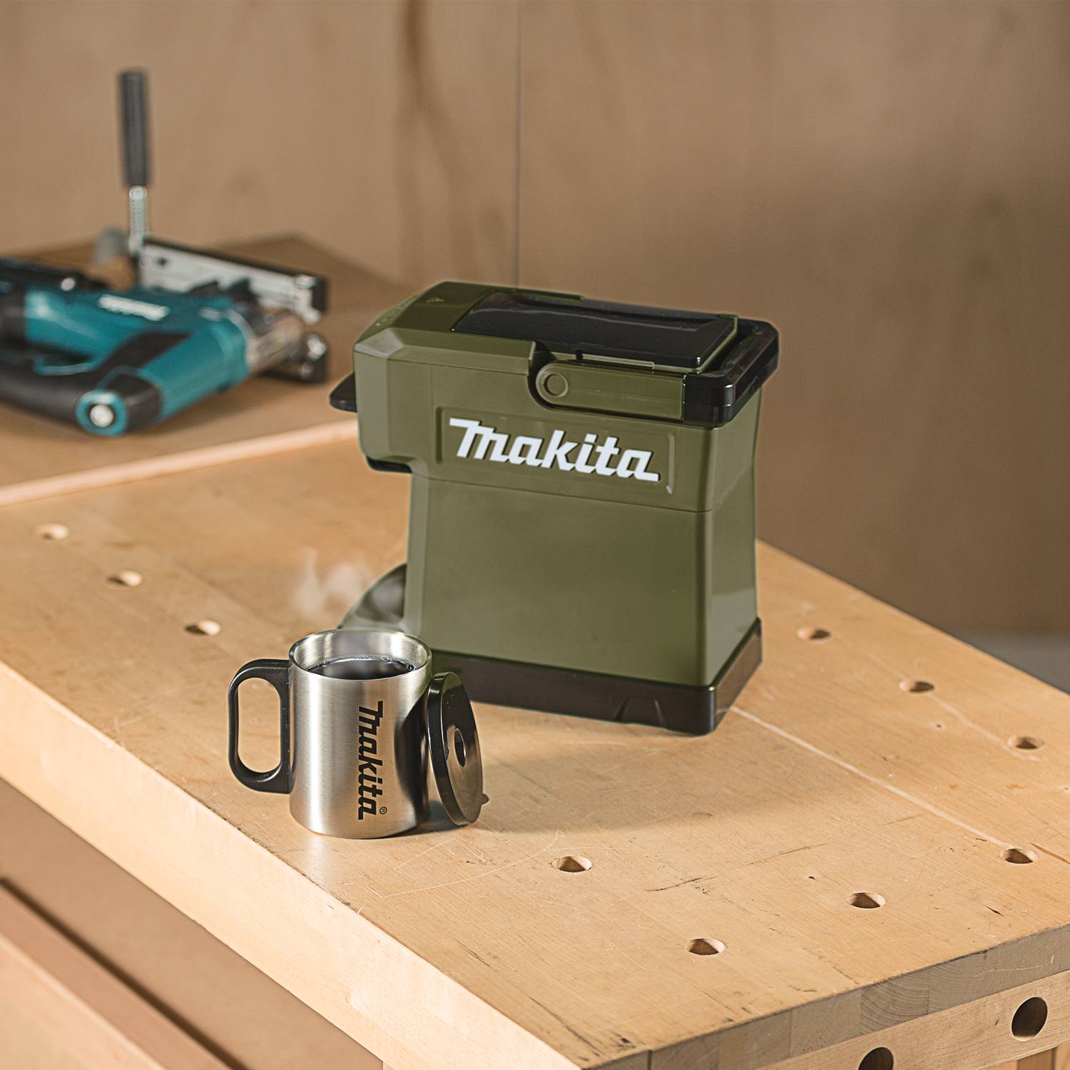 Makita ADCM501Z Outdoor Adventure 18V LXT Coffee Maker, Tool Only