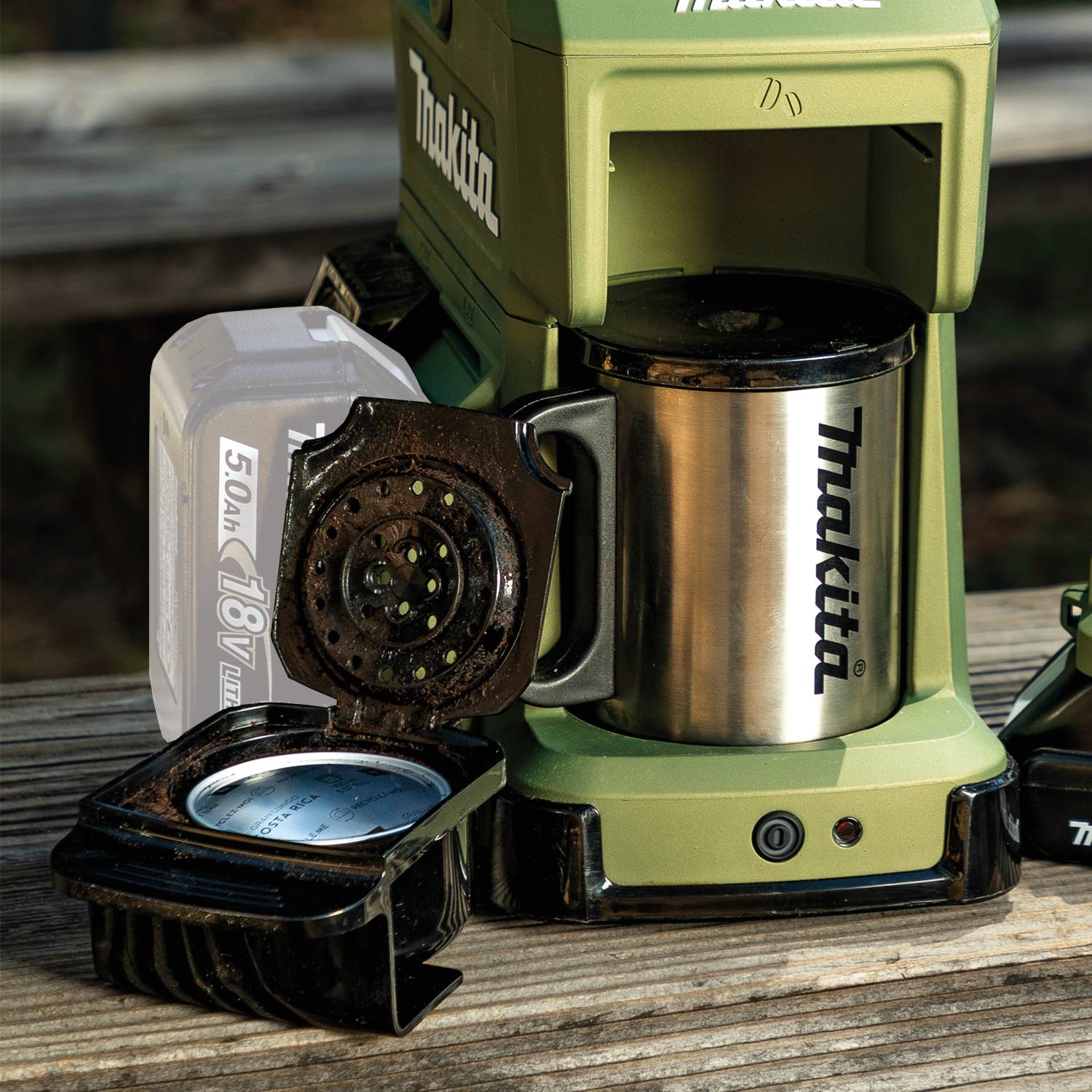 Makita ADCM501Z Outdoor Adventure 18V LXT Lithium-Ion Cordless Coffee Maker (Tool Only)
