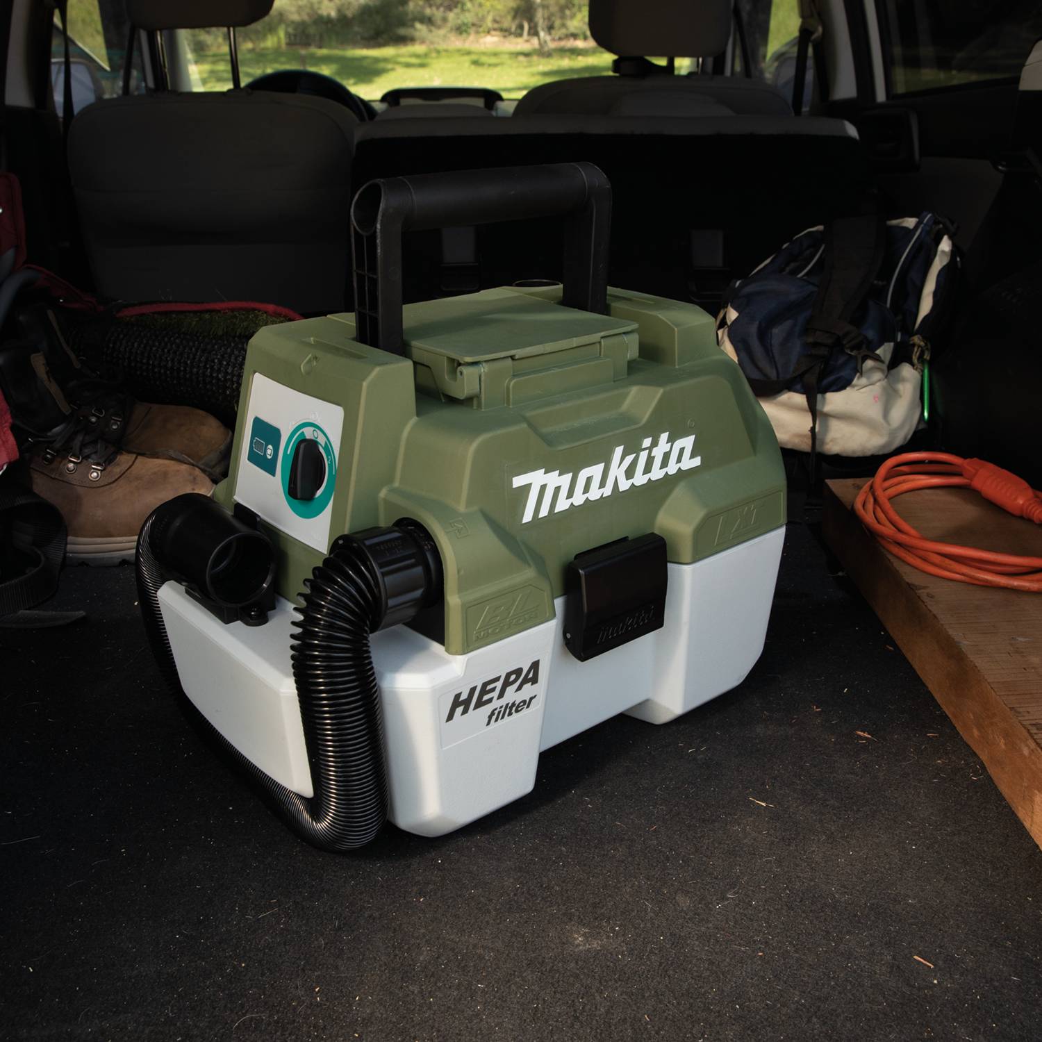 Makita ADCV11Z Outdoor Adventure 18V LXT Lithium-Ion Brushless Cordless Wet/Dry Vacuum (Tool Only)