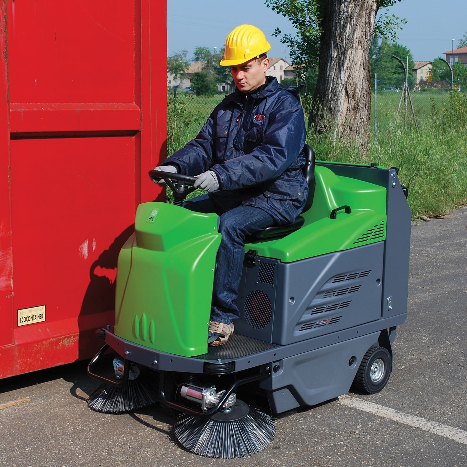 IPC Eagle TK1280E225E/CH 48" Ride On Vacuum Sweeper with 225 Ah AGM Battery